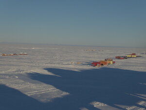Everything is laid out so as to avoid accumulating windtails burying things downwind. The shadows become ever longer as the sun nears the horizon.