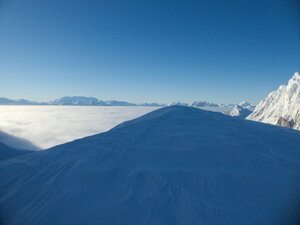 It looks like the sea ice view, but this time it's clouds!