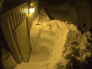 One of the nightly tasks, to check the pumphouse. The snow has accumulated slightly as we reach the stormier September.